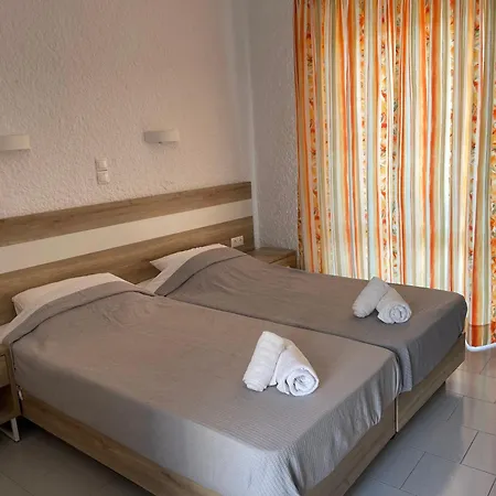 Georgina Hotel Agia Marina (Aegina)